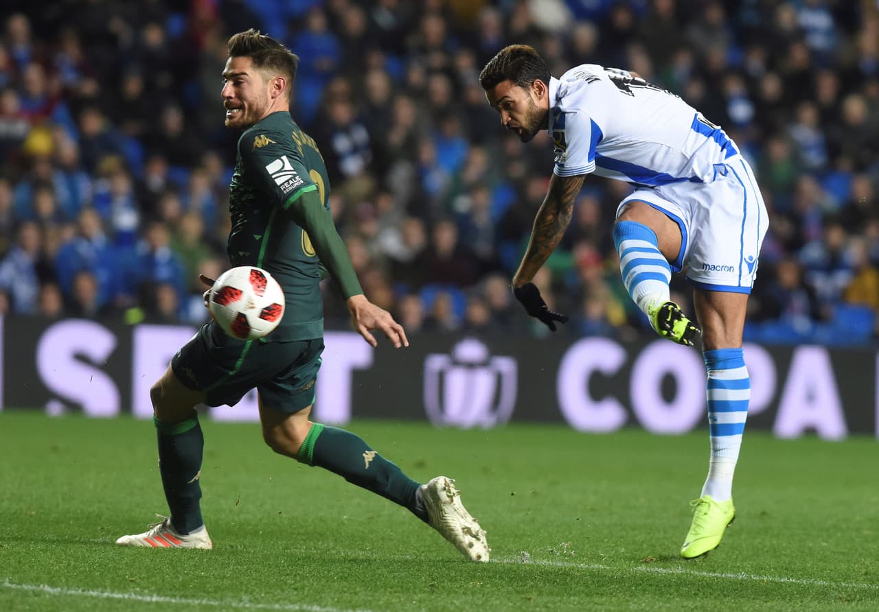 Igor Zubeldía igualó el marcador al minutp 40 del primer tiempo, en una igualdad que por el 0-0 de ida le convenía a Betis.
