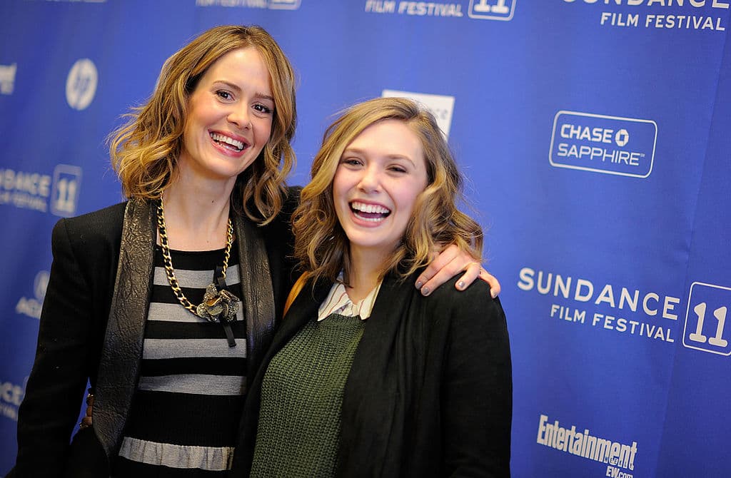 Olsen brilló en su debut cinematográfico con este filme mostrado en Sundance 2011. Interpretó a una mujer joven que lucha poderosamente con la paranoia, su identidad y los delirios después de regresar a casa de las garras de un culto abusivo.