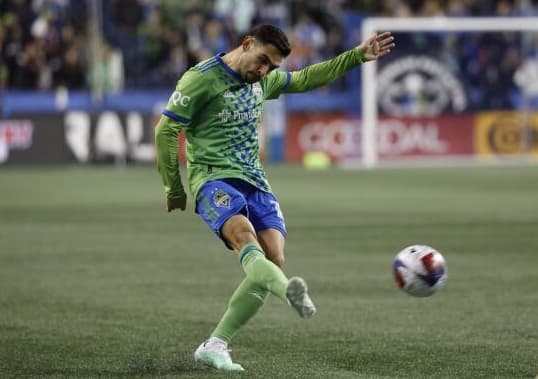 Defensor: ALEX ROLDÁN (Seattle Sounders FC)