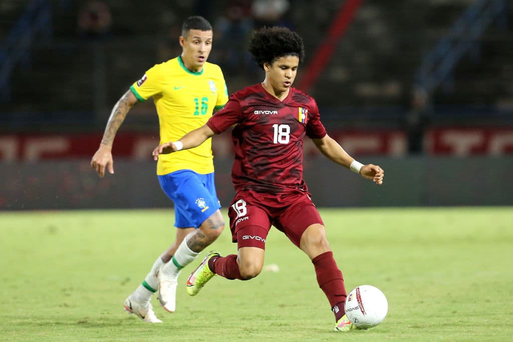 Marquinhos, Gabriel Barbosa y Antony son los encargados de anotar en la remontada de Brasil 1-3 sobre Venezuela.