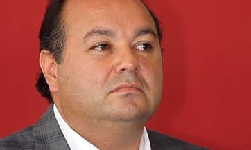 En marzo de 2014, el propietario del club Gallos Blancos de Querétaro y de la empresa Oceanografía, Amado Yáñez, fue detenido dejando a la deriva a ambos equipos.