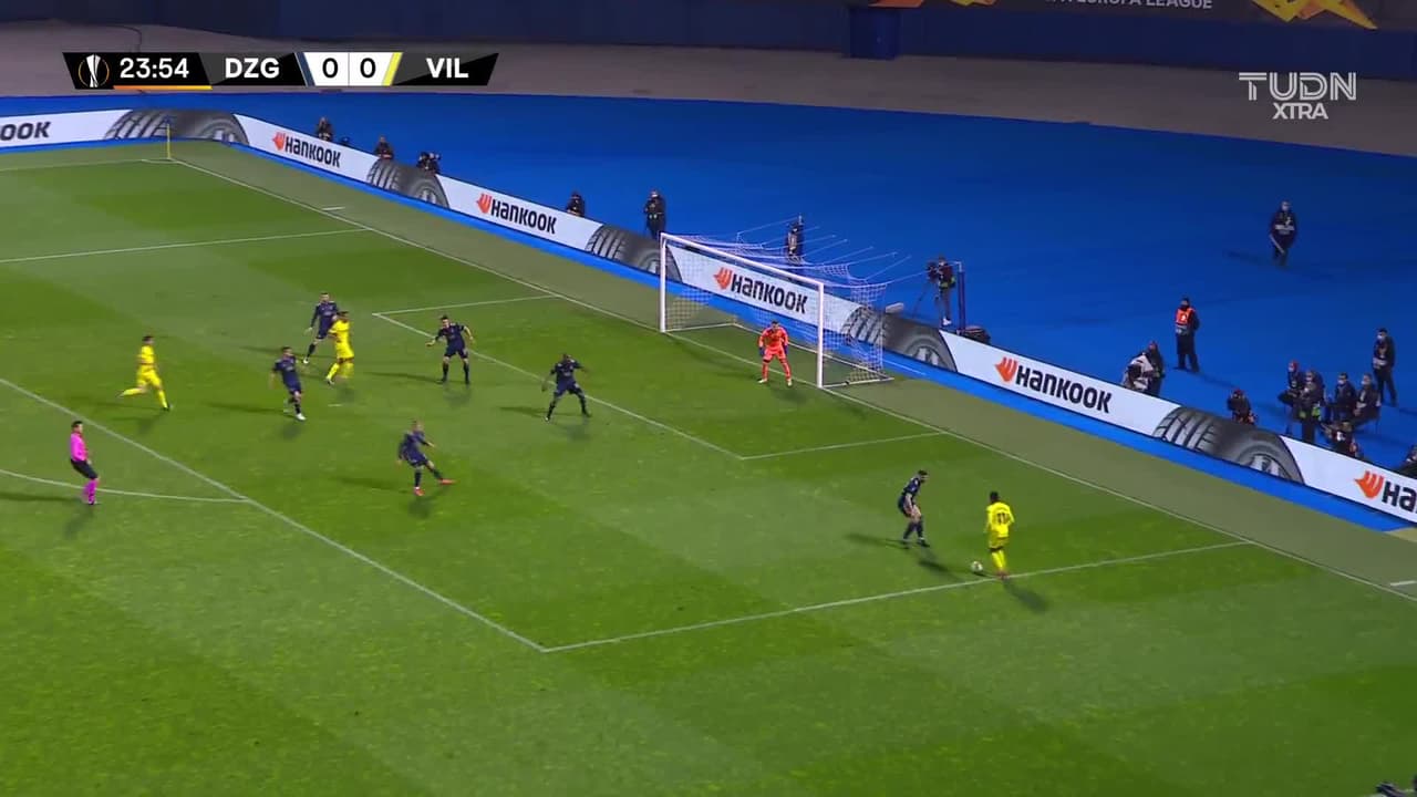 ¡TIRO ATAJADO! disparo por Manuel Trigueros Muñoz.