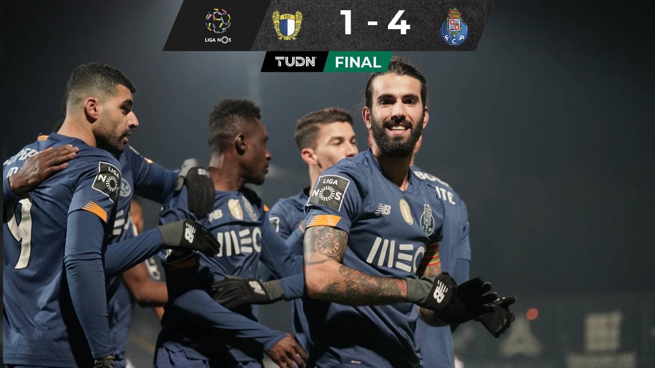 Tecatito Corona da asistencia en el triunfo del Porto