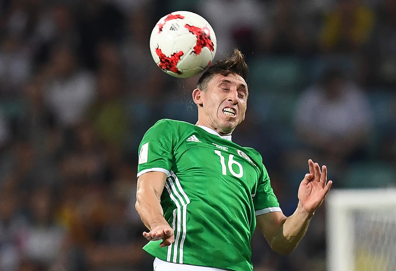 5 - Muchos pases imprecisos de Héctor Herrera durante el encuentro. El mexicano está lejos de su mejor nivel.