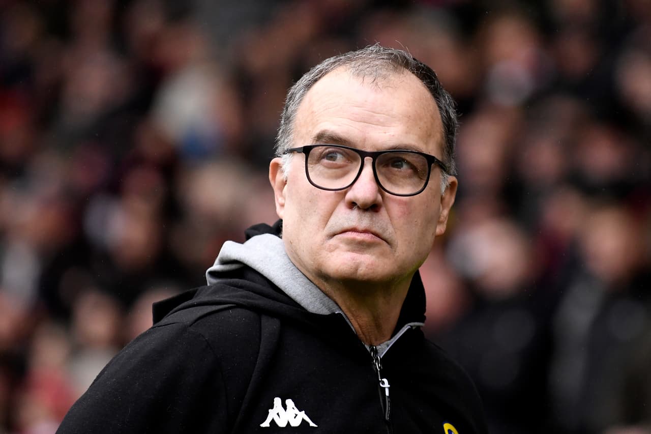 SHEFFIELD, ENGLAND - DECEMBER 01: Marcelo Bielsa manager of Leeds United looks on prior to the Sky Bet Championship match between Sheffield United and Leeds United at Bramall Lane on December 01, 2018 in Sheffield, England. (Photo by George Wood/Getty Images)