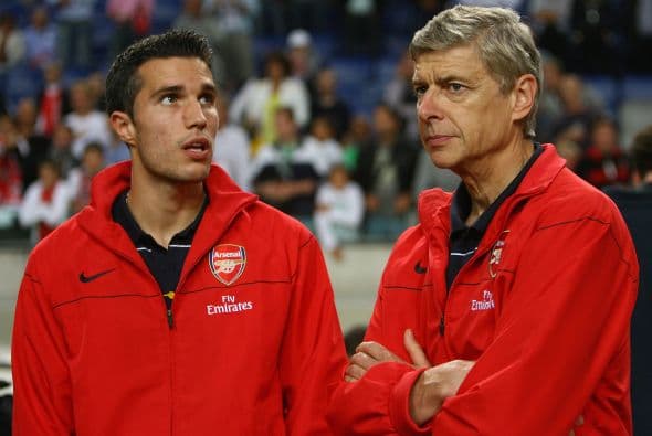 Arsene Wenger no estaría interesado en llevar a Robin Van Persie de vuelta a Emirates Stadium.