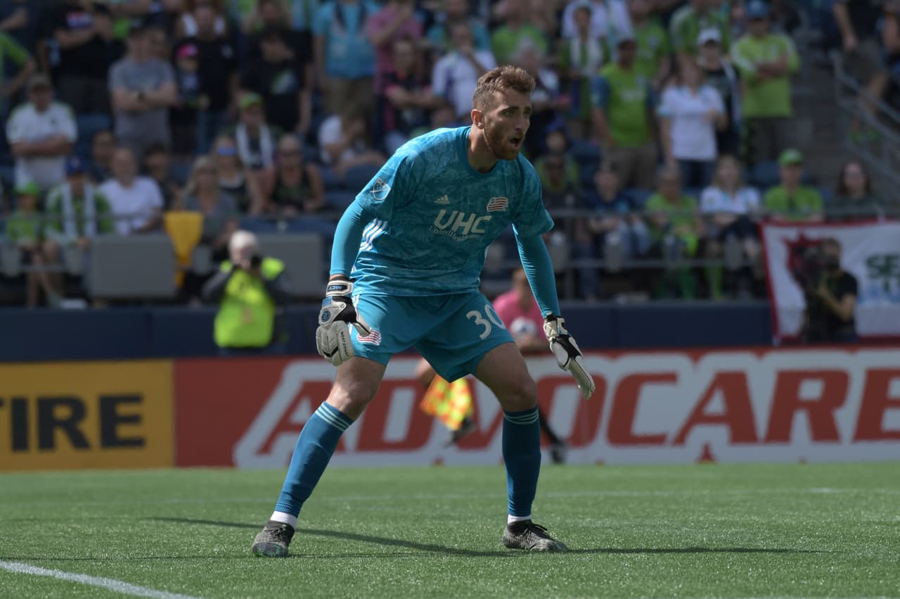 Sobre el final del partido, Matt Turner hizo una espectacular atajada frente a Bradley Wright-Phillips que podría haber significado la victoria 2-1 de Red Bulls ante New England. El Revolution regresó a casa contento con el 1-1 en Nueva Jersey.