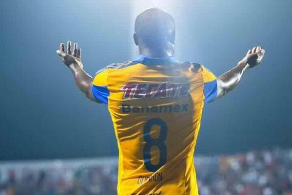 La luz se fue en el nuevo estadio de Rayados y las burlas con memes no se hicieron esperar en las redes sociales