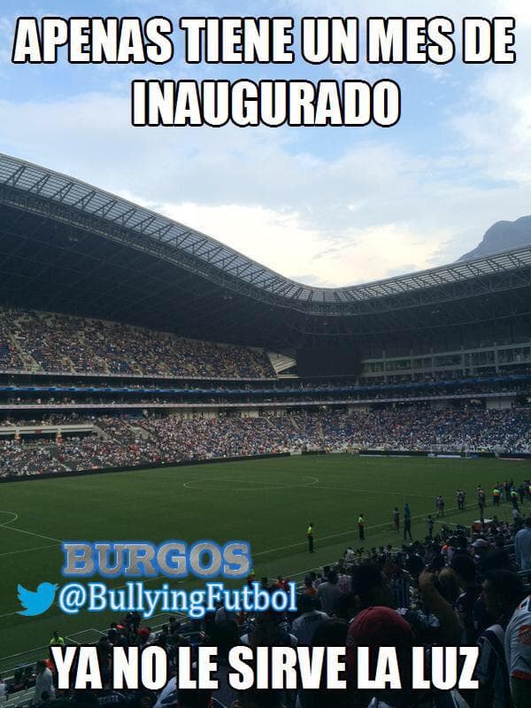 La luz se fue en el nuevo estadio de Rayados y las burlas con memes no se hicieron esperar en las redes sociales