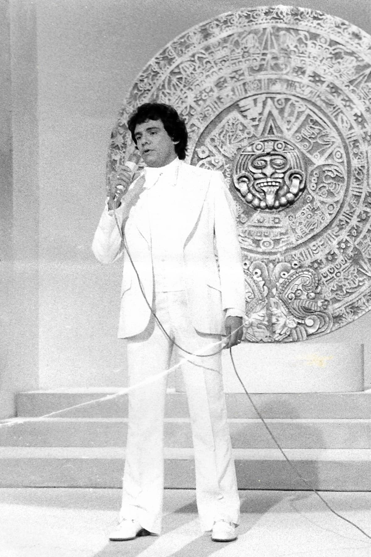 Entre sus éxitos más reconocidos sobresalen los títulos de ‘El triste’, ‘Gavilán’, ‘Lo pasado’ y ‘Amar y querer’, entre muchos otros temas.