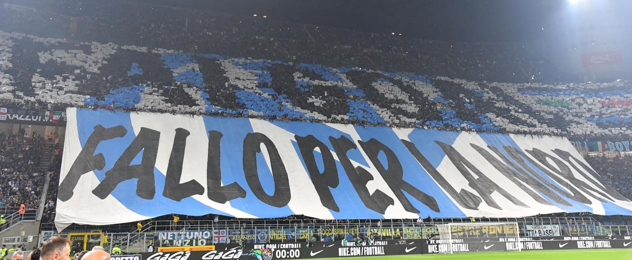 La afición interista demostró su apoyo al equipo con este tifo.