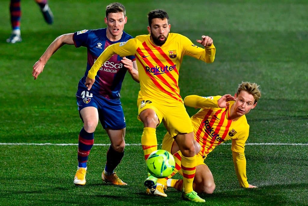 Barcelona se impone 1-0 ante el Huesca. Frenkie de Jong fue el encargado de darle la victoria al equipo culé al minuto 27, durante la fecha 17 de LaLiga.