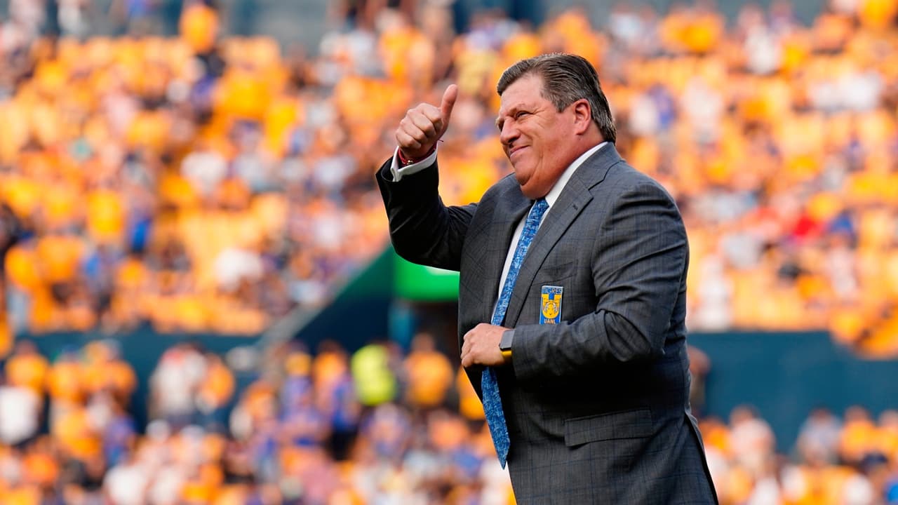 Tigres se colocó en la cima de la Liga MX con la goleada sobre Toluca.