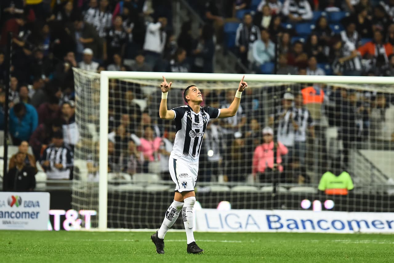 Comenzaba de gran manera el partido el equipo de Mohamed, que buscaba sumar de a tres para no ceder terreno en la lucha por el primer lugar.