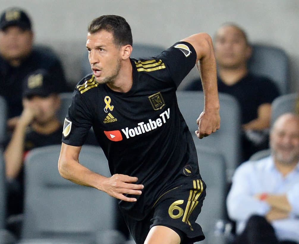LAFC acecha a la primera posición de la Conferencia Oeste, hoy en poder de FC Dallas. Y no solo en base a goles, sino también gracias a la buena defensa de jugadores como el brasileño Danilo Silva. (USA Today Images)