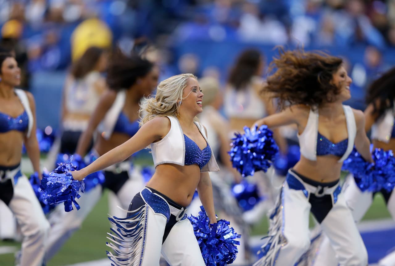 La Semana 12 de la NFL tuvo en la belleza y energía de las porristas en los estadios ese ingrediente perfecto para darle un color especial al fútbol americano estadounidense.