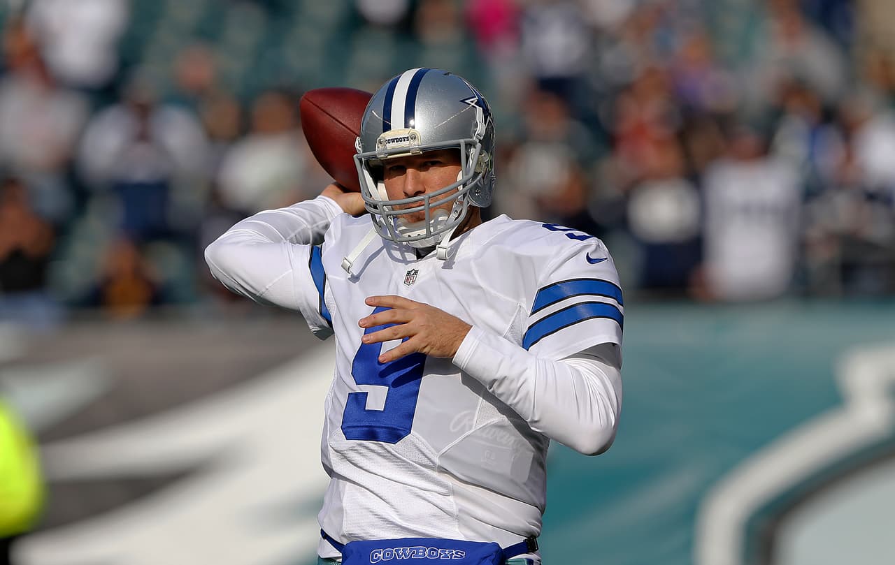 Dallas Cowboys quarterback Tony Romo (9) passes before a 2016 NFL week 17 regular season game against the Philadelphia Eagles, Sunday, Jan. 1, 2017 in Philadelphia, Penn. The Eagles defeated the Cowboys, 27-13. (James D. Smith via AP)