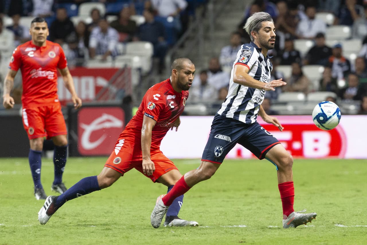 Rayados no pudo ante los Tiburones Rojos y se complica pensar en la calificación a la Liguilla.