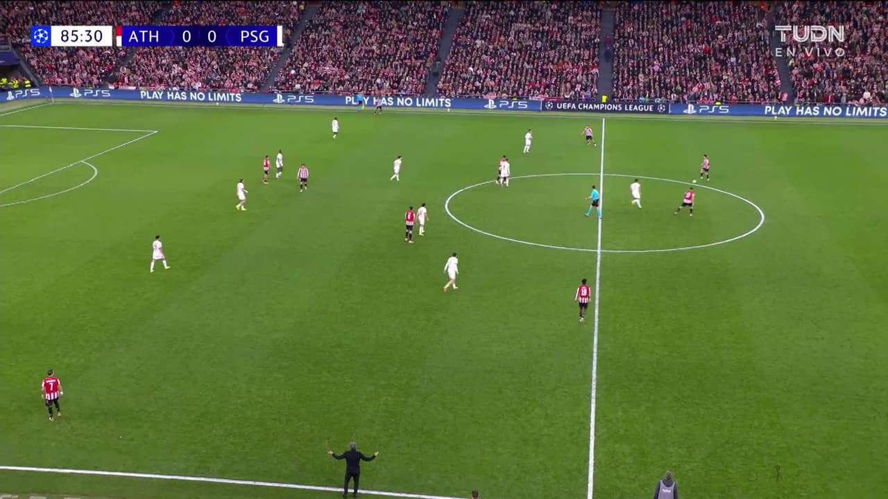 ¡TIRO ATAJADO! disparo por Asier Hierro.