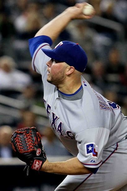 El abridor texano, Tommy Hunter, tampoco pudo contra los Yankees y salió de inmediato, luego de recibir tres carreras en tres entradas y un tercio.