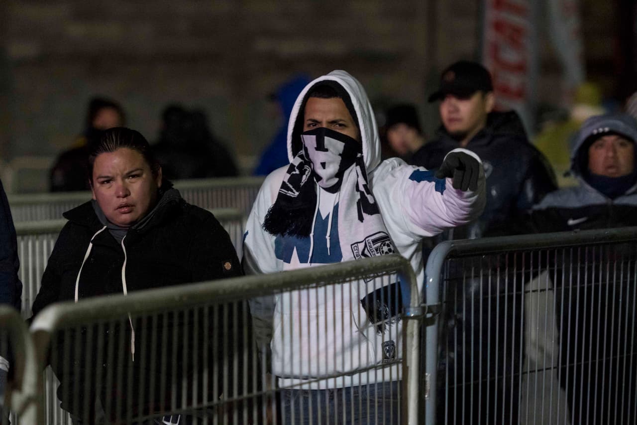 El color en la casa de los felinos norteños nos deja ver la pasión por el Clásico Regio en la final del Apertura 2017.