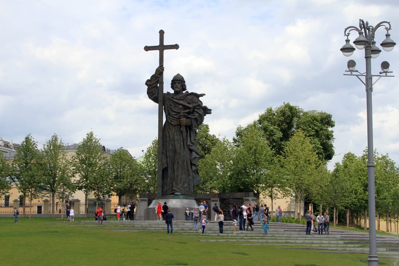 Vladimir El Grande convirtió al cristianismo a la Rus de Kiev, en el actual territorio de Ucrania. Como dato curioso, su celebración es el 15 de julio, mismo día de la Final de este Mundial.