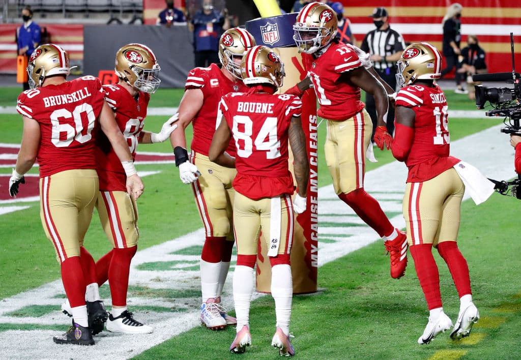 Josh Allen lanzó más de 300 yardas y cuatro pases de anotación en la victoria 34-24 sobre los San Francisco 49ers.