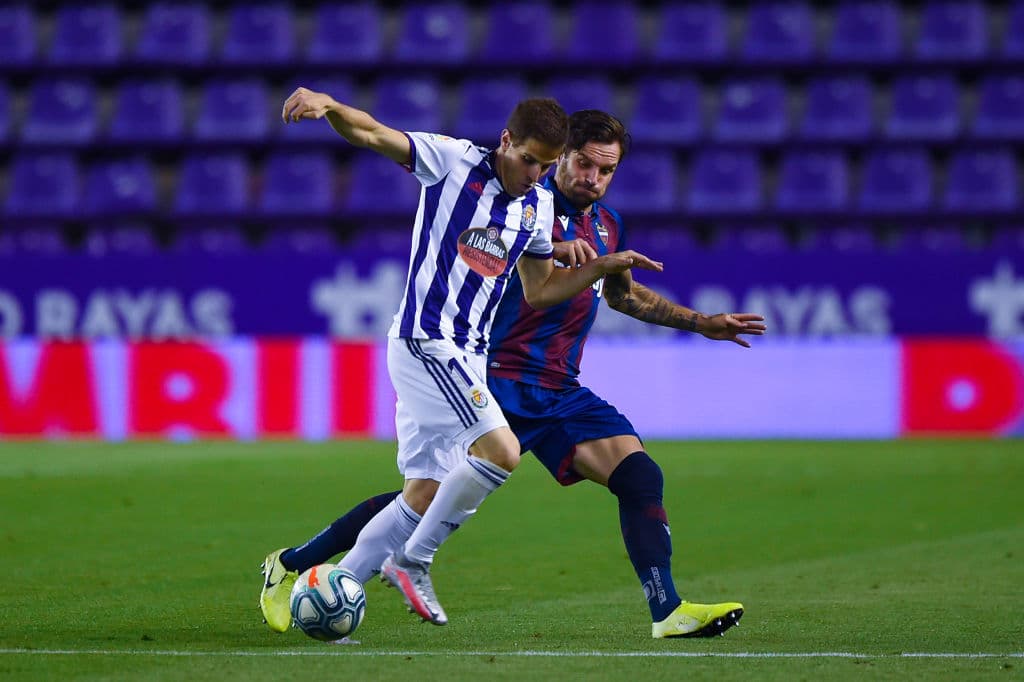 Levante y Real Valladolid no se logran hacer ni poquito daño en u duelo de pocas llegadas.