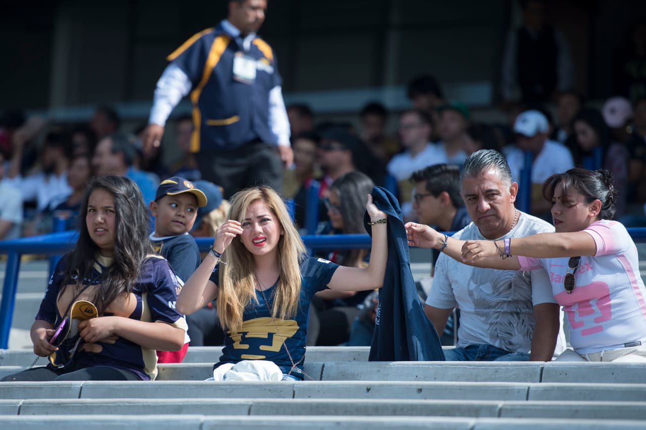 El colorido de la afición en la Jornada 16
