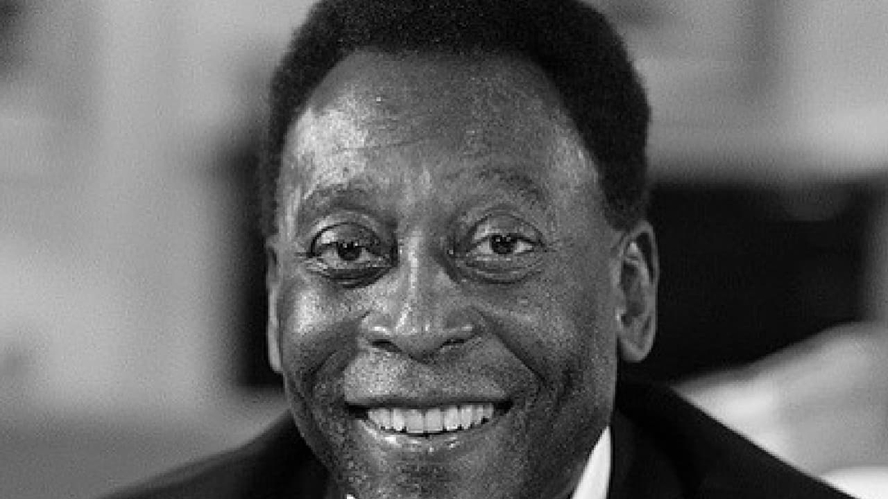 Pelé desmiente rumores sobre su estado de salud