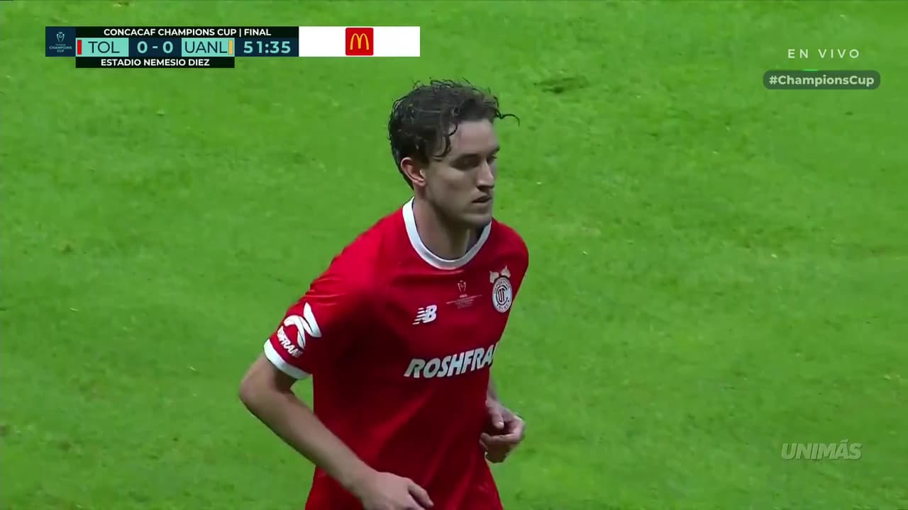 ¡Marcel Ruíz sale de la Final de Champions Cup vs. Tigres entre aplausos!