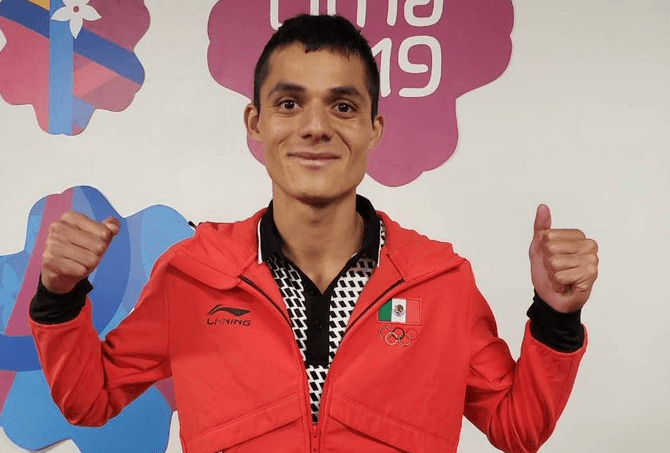 Denuncian a medallista mexicano por golpear a su expareja