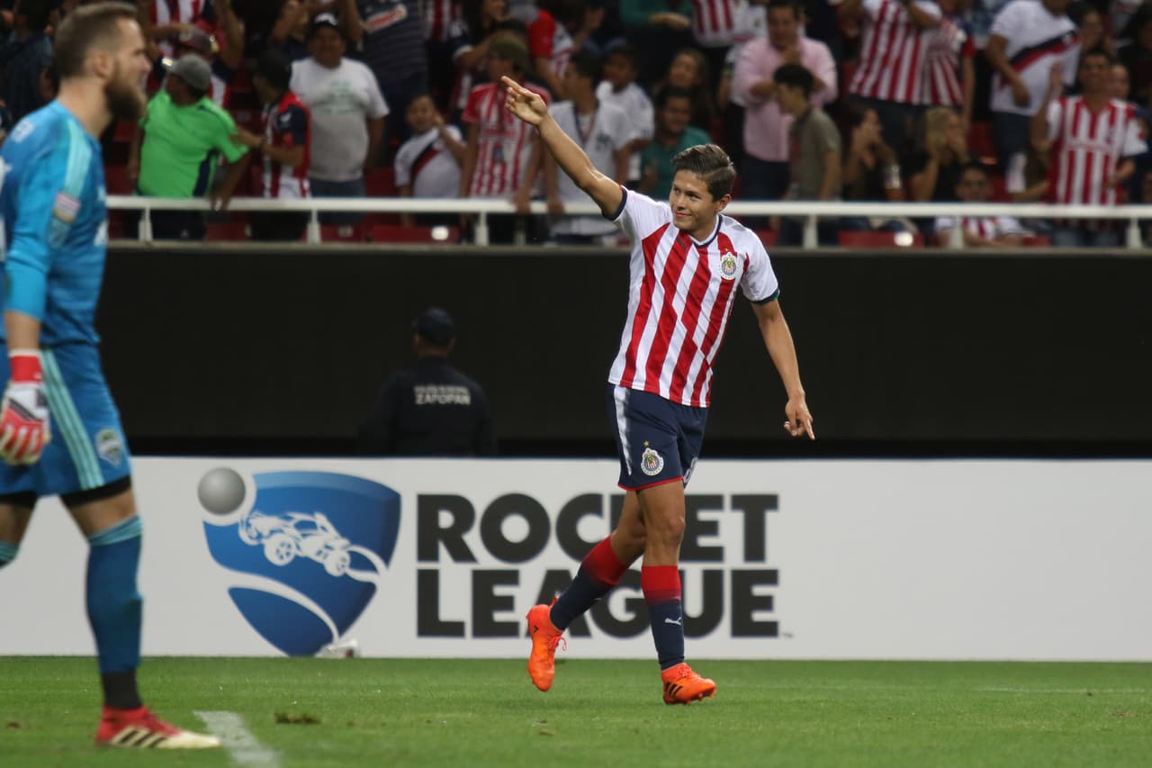 José de Jesús Godínez, al minuto 80, le puso cifras concretas al marcador para que el equipo de Guadalajara celebrara su paso a semifinales.