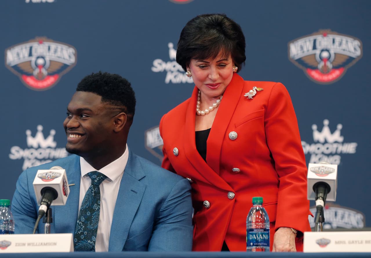 Gayle Benson, quedó como dueña de los New Orleans Pelicans, tras la muerte de su esposo en marzo de 2018