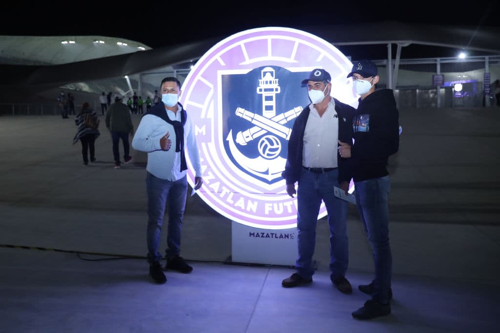 Debido a que Sinaloa se encuentra en semáforo amarillo por el coronavirus, El Kraken abrió sus puertas al 50% de su capacidad tomando las medidas sanitarias pertinentes.