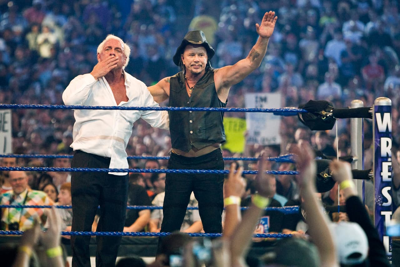 Mickey Rourke fue parte del espectáculo al pelear contra Chris Jericco en Wrestlemania XXV.