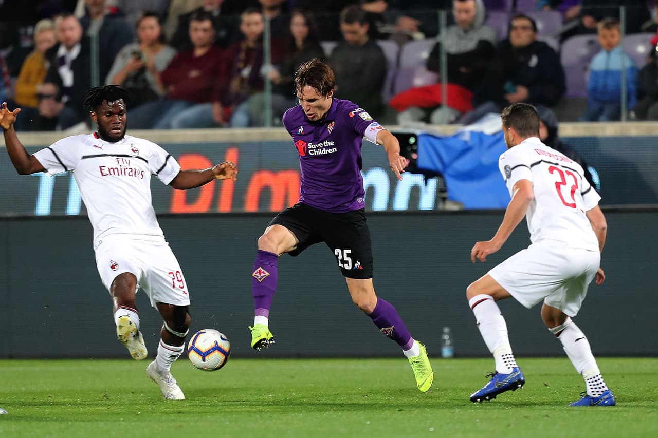 La Fiorentina jugó mejor en el primer tiempo, aunque le costó llegar al área contraria en busca de abrir el marcador.