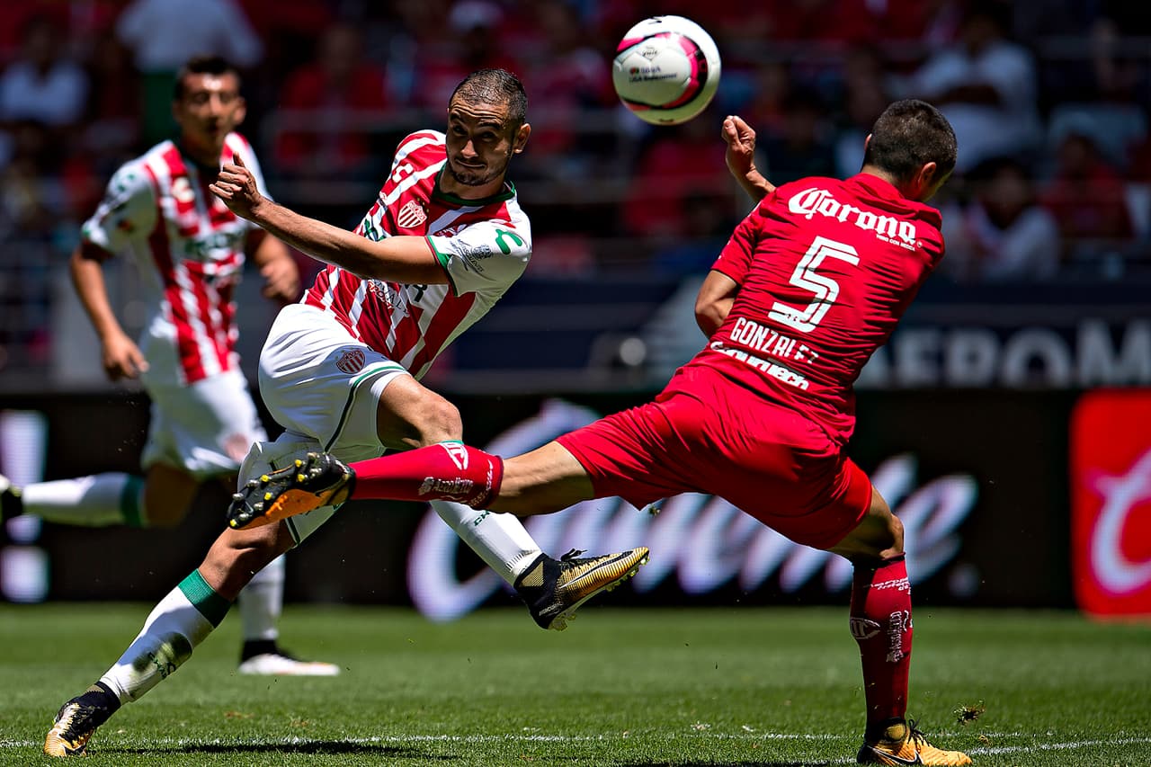 A pesar de que Rayos y Diablos buscaron el gol que les diera la ventaja, pudieron generar pocas jugadas claras.