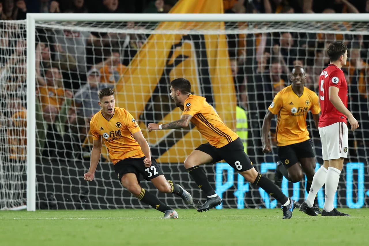 Ruben Neves celebra el gol del empate ante el Manchester United.