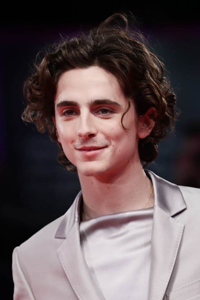 Según Deadline y Variety, Warner realizó unos ligeros cambios dentro del calendario de lanzamiento de la temporada de otoño.
<br>