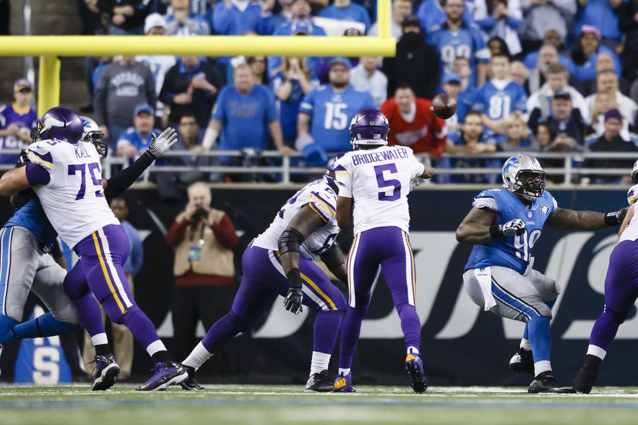 El mariscal de segundo año cuenta con mucho talento alrededor de él y una defensa en aumento. Seguro que los ‘Vikes’ alcanzan los playoffs (AP-NFL).