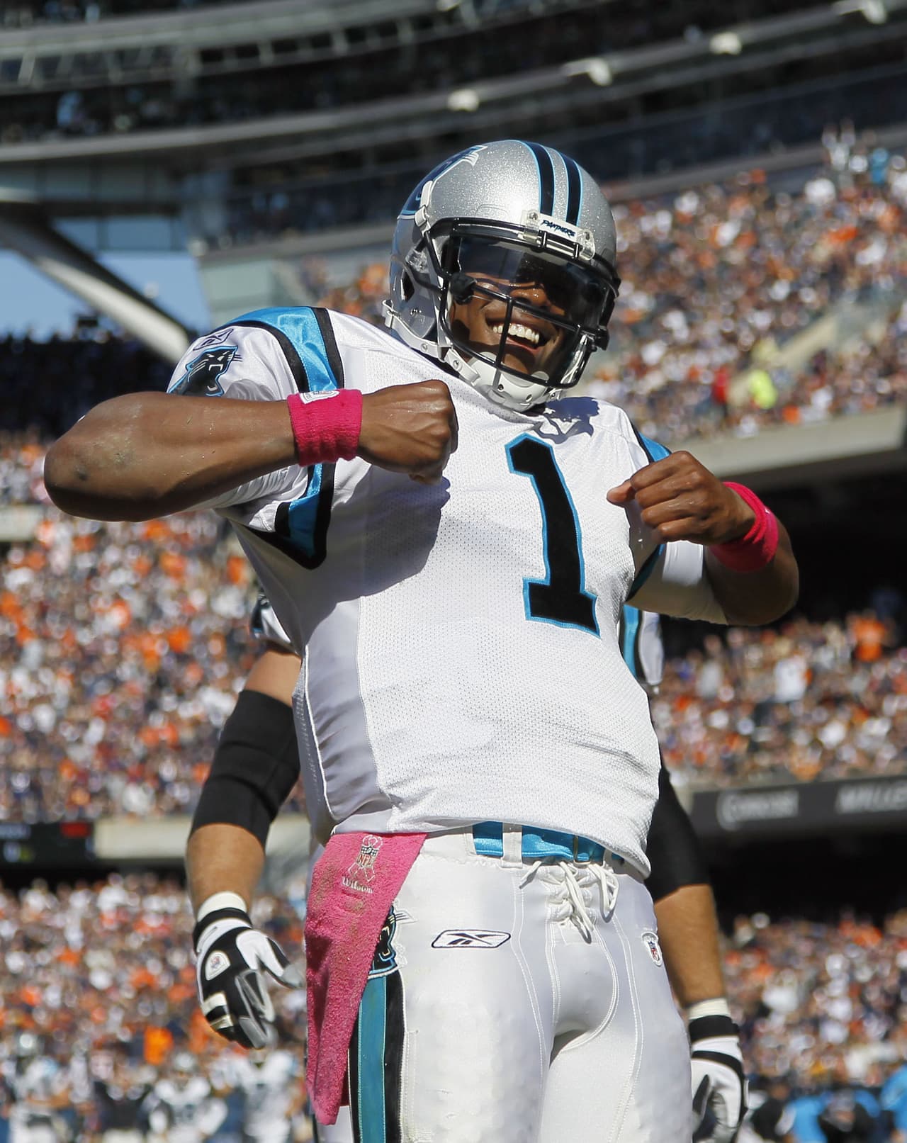 #9 Cam Newton, Carolina Panthers: Cam es un QB franquicia que, con más consistencia, podría ayudar a compensar las deficiencia del equipo en otras áreas (AP-NFL).