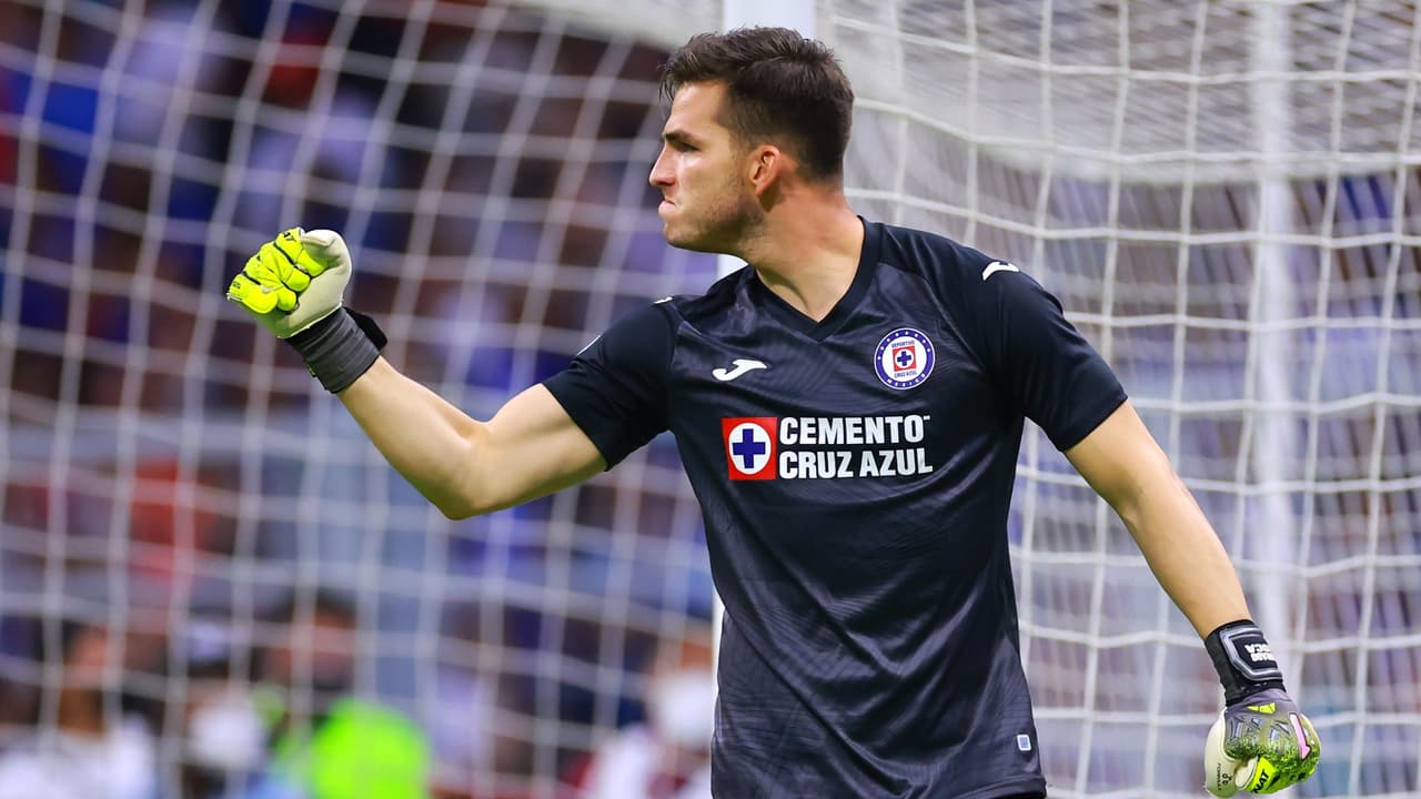 Sebastián Jurado continuará como portero del Cruz Azul al menos hasta 2025.