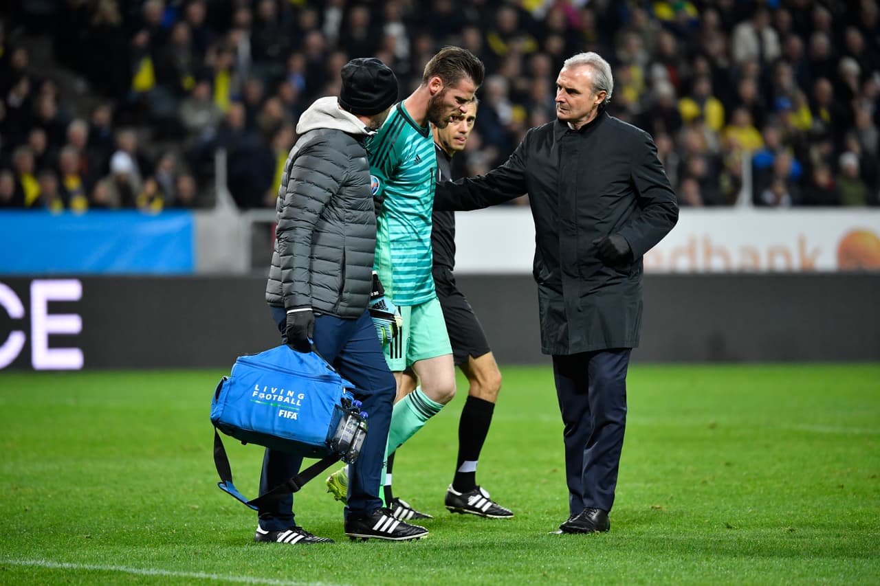 David De Gea, a pesar de mostrar molestias en el cuadriceps, no fue sustituido sino hasta la segunda mitad del partido que la escuadra española mantuvo ante Suecia.