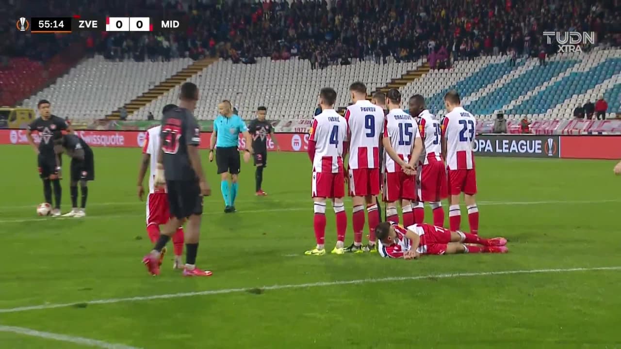 ¡GOL!  anota para FC Midtjylland. Evander