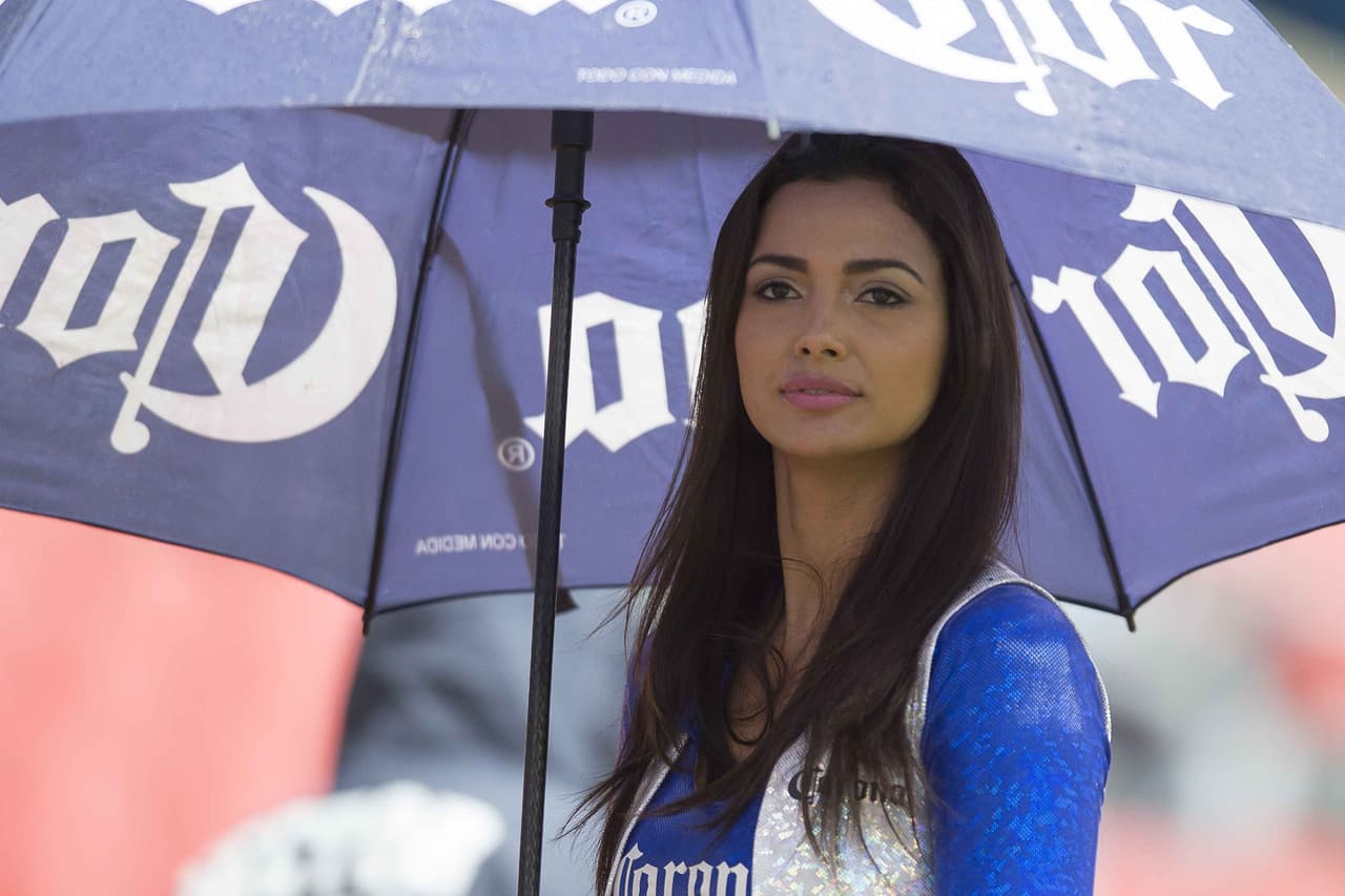 La belleza de las porristas en la fecha 10