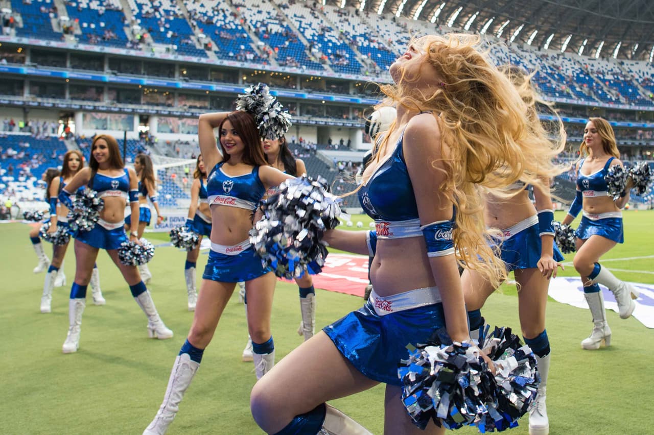 La belleza de las porristas en la fecha 10