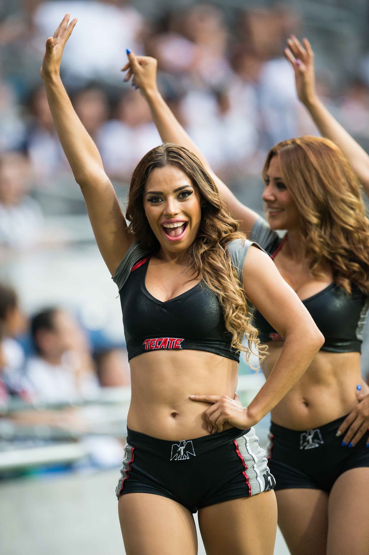 La belleza de las porristas en la fecha 10