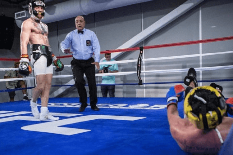 Continúa la polémica de Conor McGregor con su sparring rebelde