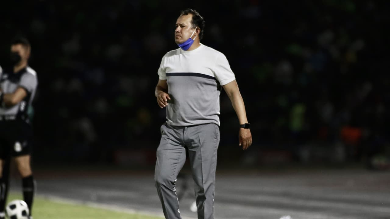 Juan Reynoso tras la derrota: “El sentimiento es de bronca total”